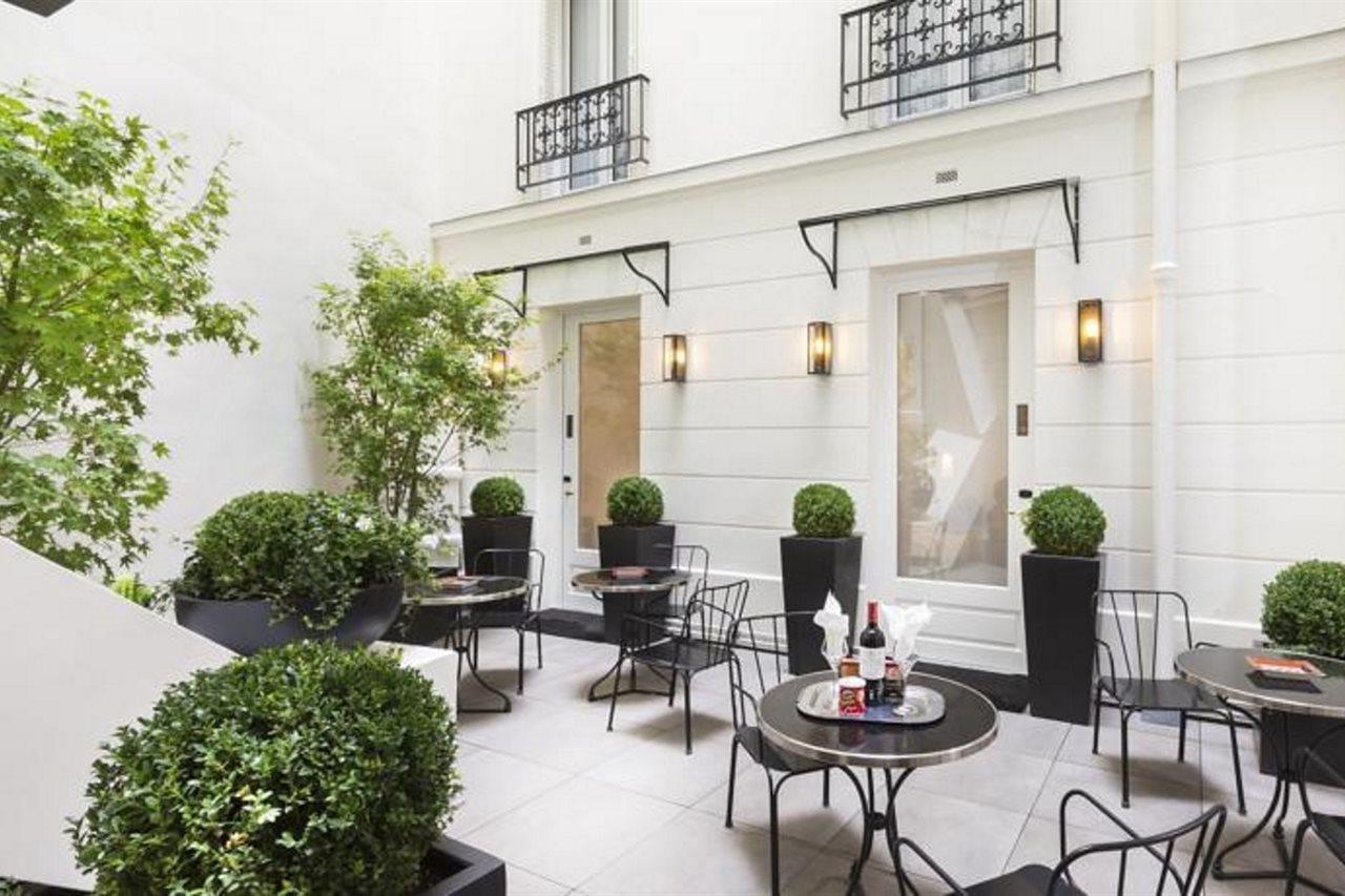 Hotel Balmoral Champs Elysées 4*