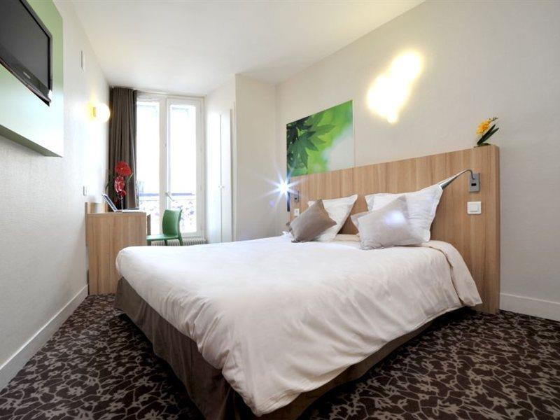 Hotel Ibis Styles Crimée La 3*