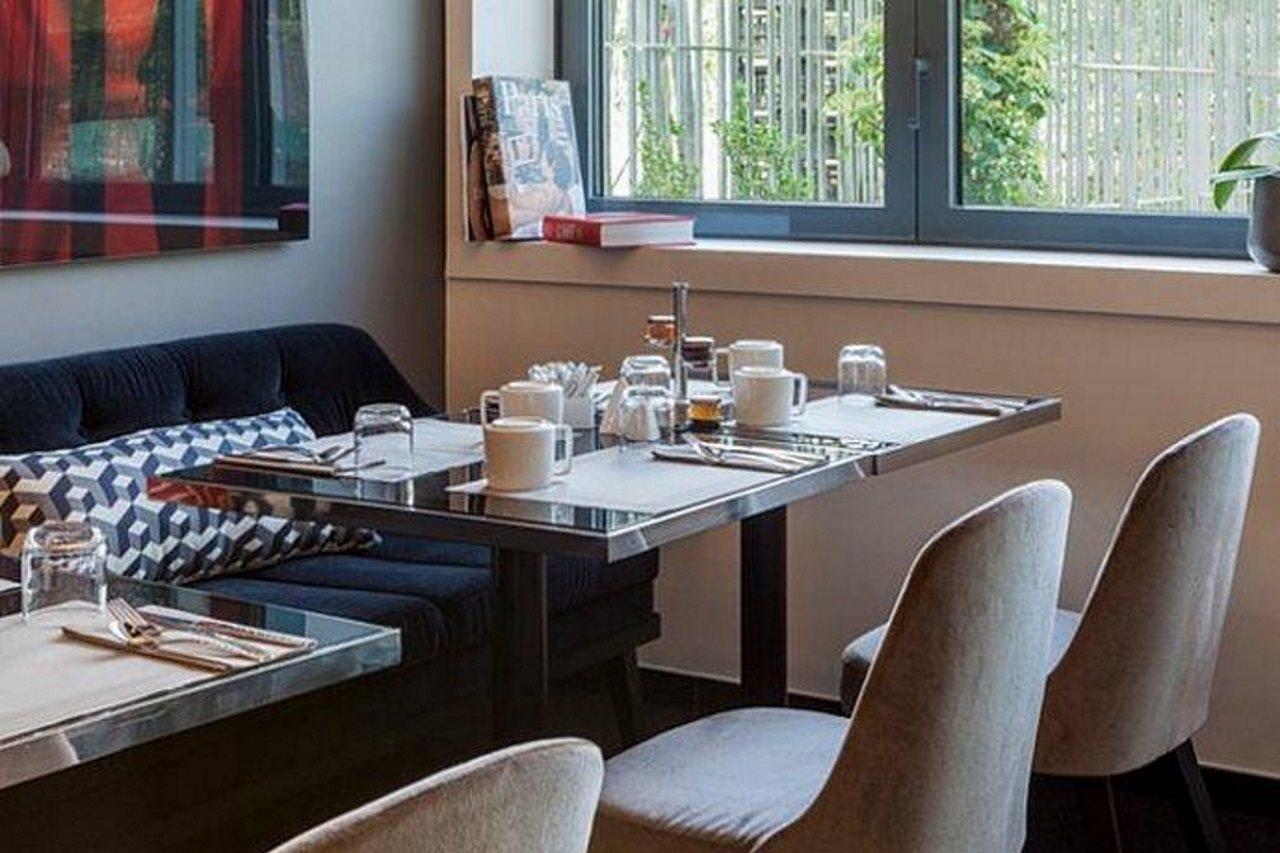 Hotel Ac Porte Maillot By Marriott Paris