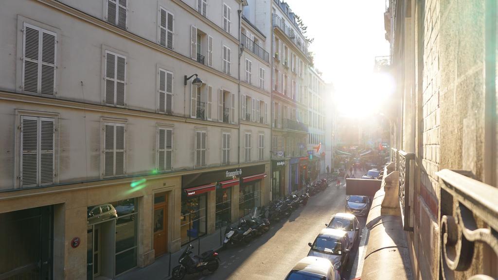 Apartment Rue Poncelet - 17 *