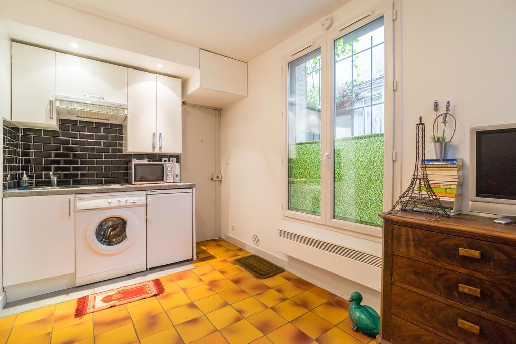 Apartment Studio At Colonel Fabien