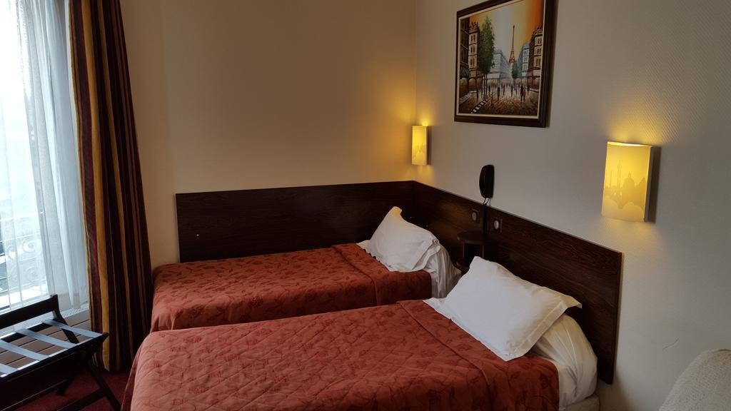 Les Deux Gares Hotel Paris