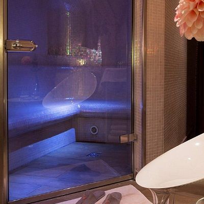 Hotel Le Six 4*