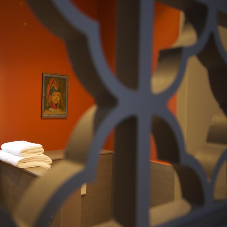 Du Square, Luxury Bed & Breakfast Paris