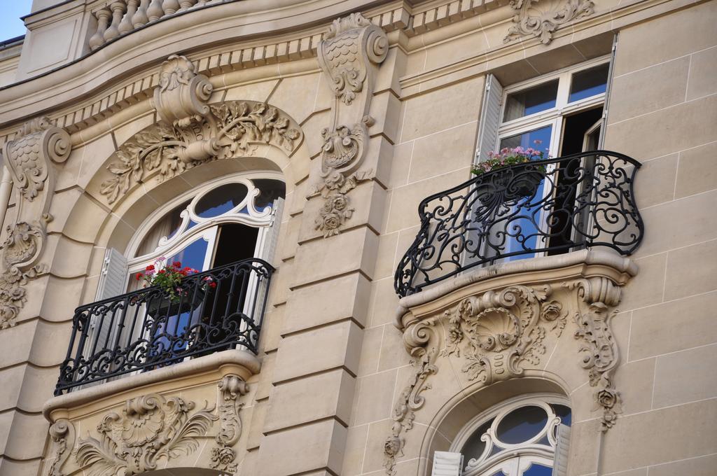 Champs Elysees Executive *