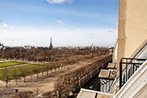 Les Saint James Albany Paris