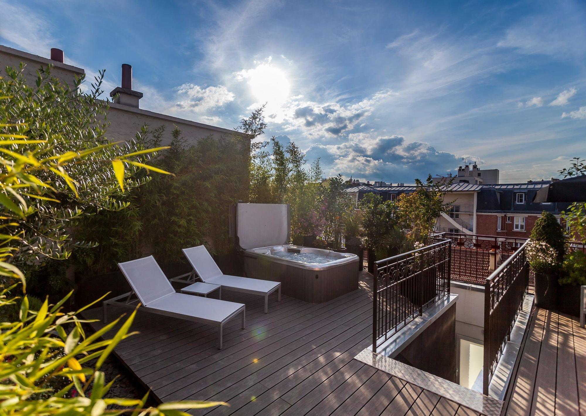 Felicien & 4* Paris