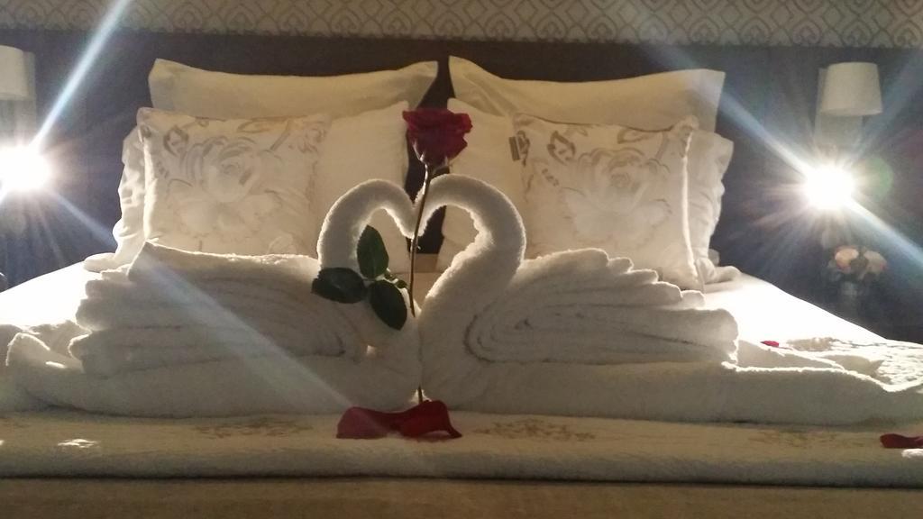 Roi De Sicile - Rivoli -- Luxury Aparthotel Paris