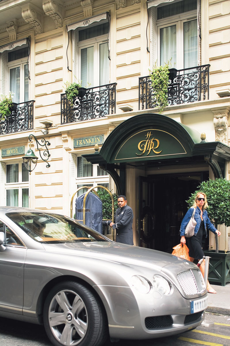 La Demeure Montaigne Paris