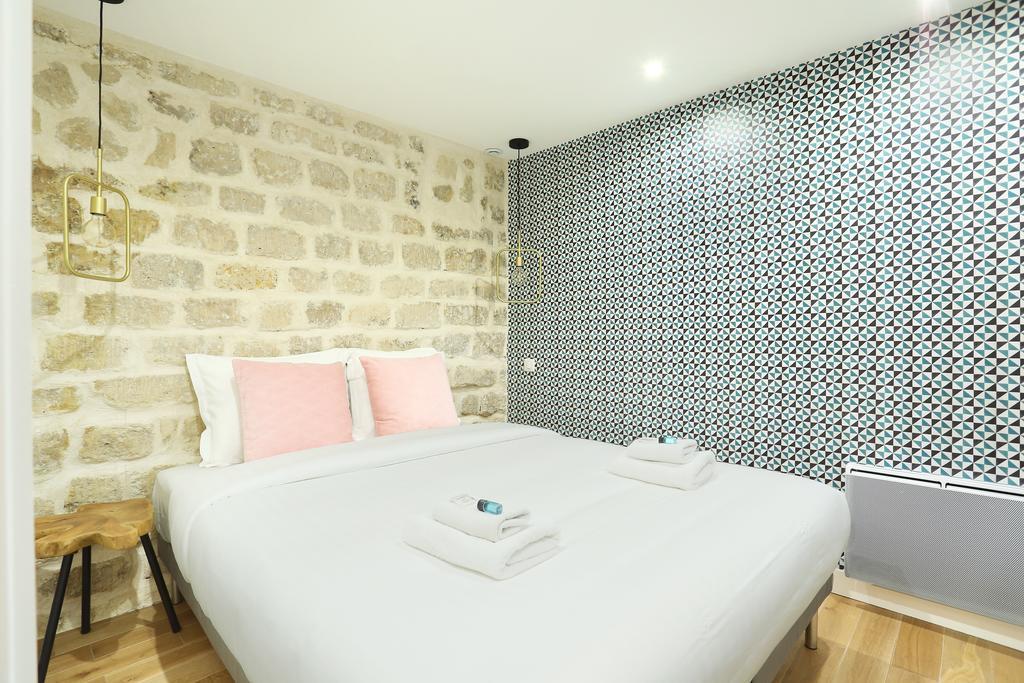 Rent A Room - Charon 3 Apartment