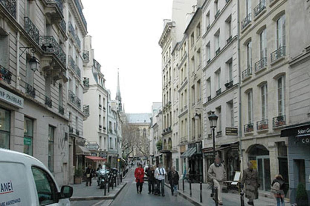 Frederic Sauton Studio Notre-dame * Paris