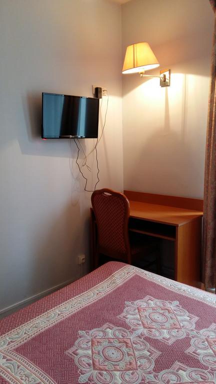 Pax 18e Hotel Paris