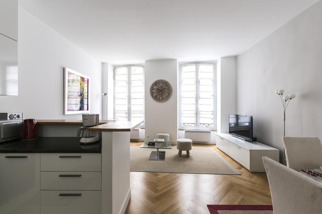 Halldis - Champs-elysees Apartment *