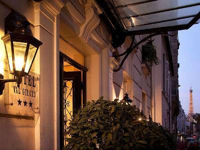 Hotel Val Girard Paris