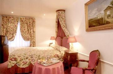 Académie Saint Germain Hotel 4*