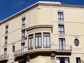 Hotel Ferney Republique Paris