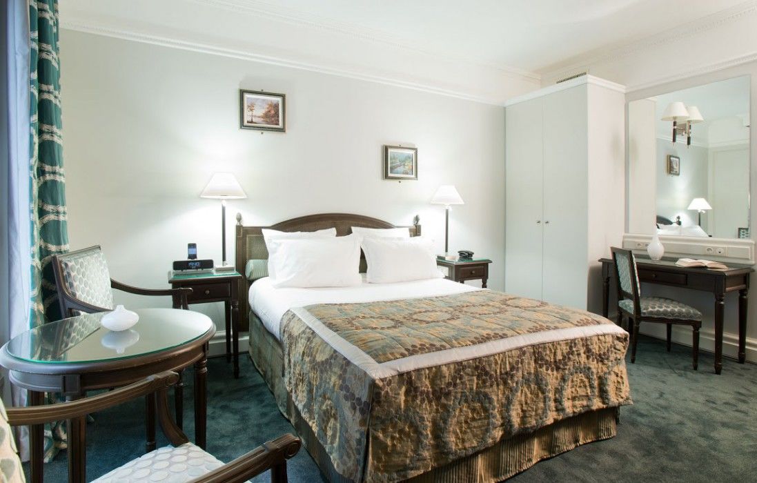 California 4* Paris