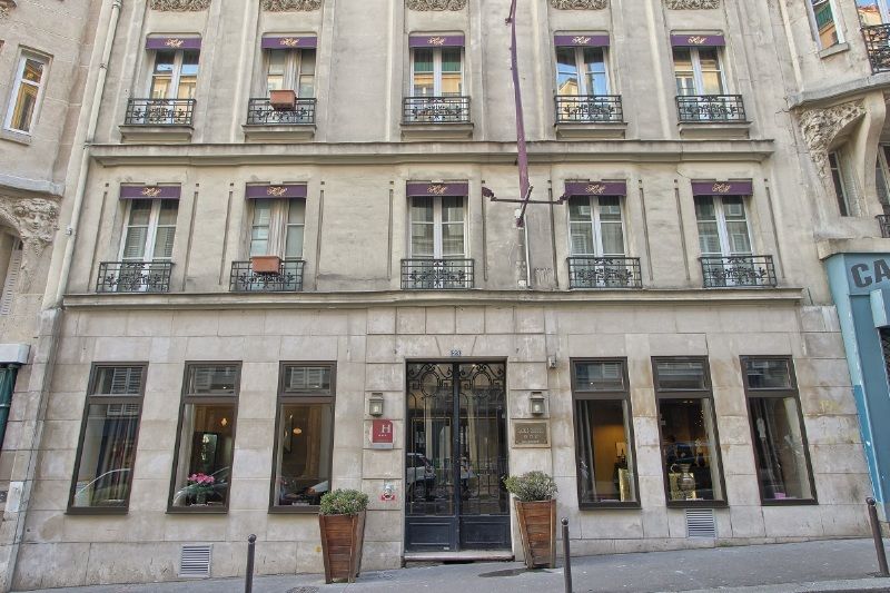 Margaux Opéra Montmartre