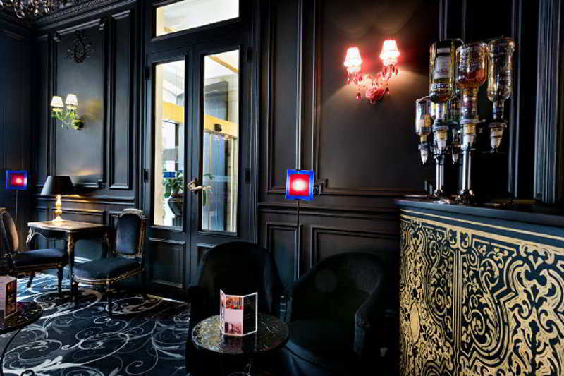 Peyris Opera Hotel 4*