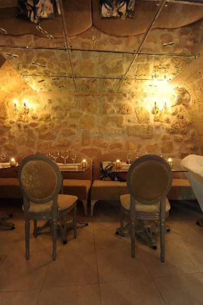 Boutique Konfidentiel Hotel