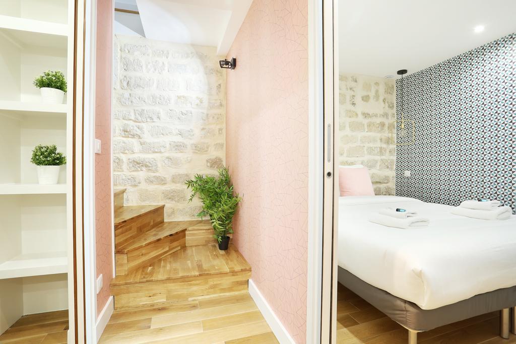 Rent A Room - Charon 3 Apartment