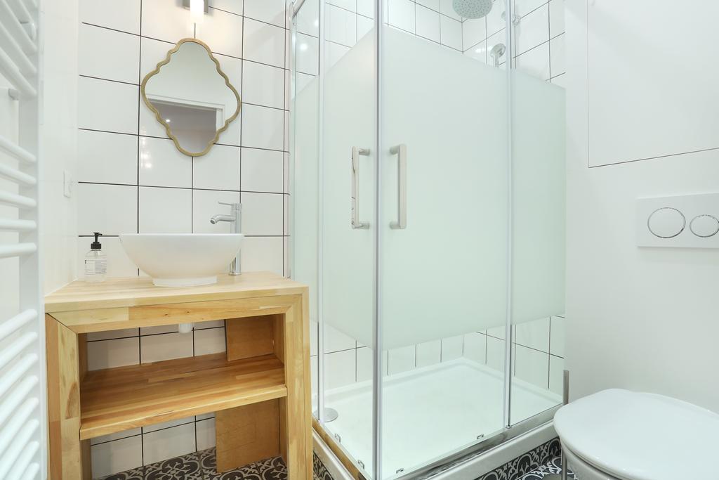 Rent A Room - Charon 3 * Paris