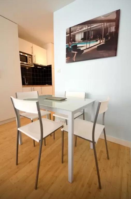 Cosy Bastille Apartment