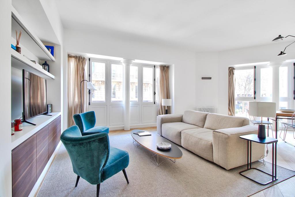 Rue Du Louvre - Luxury Apartment Paris