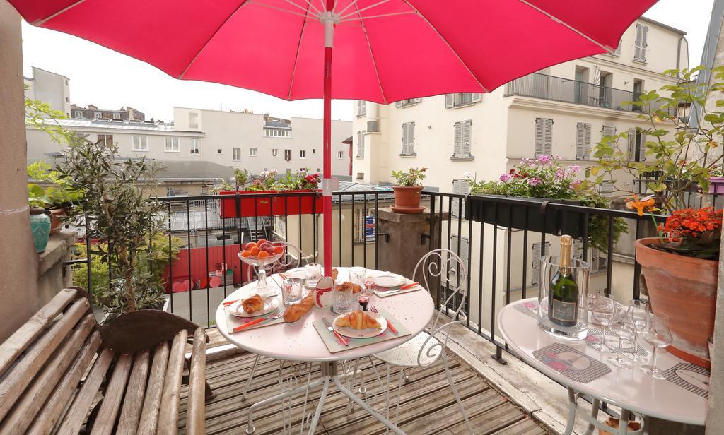 Moulin Rouge Backstage Apartment *