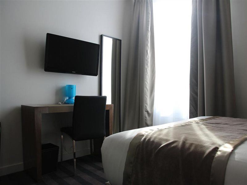 Art Eiffel Hotel 3*