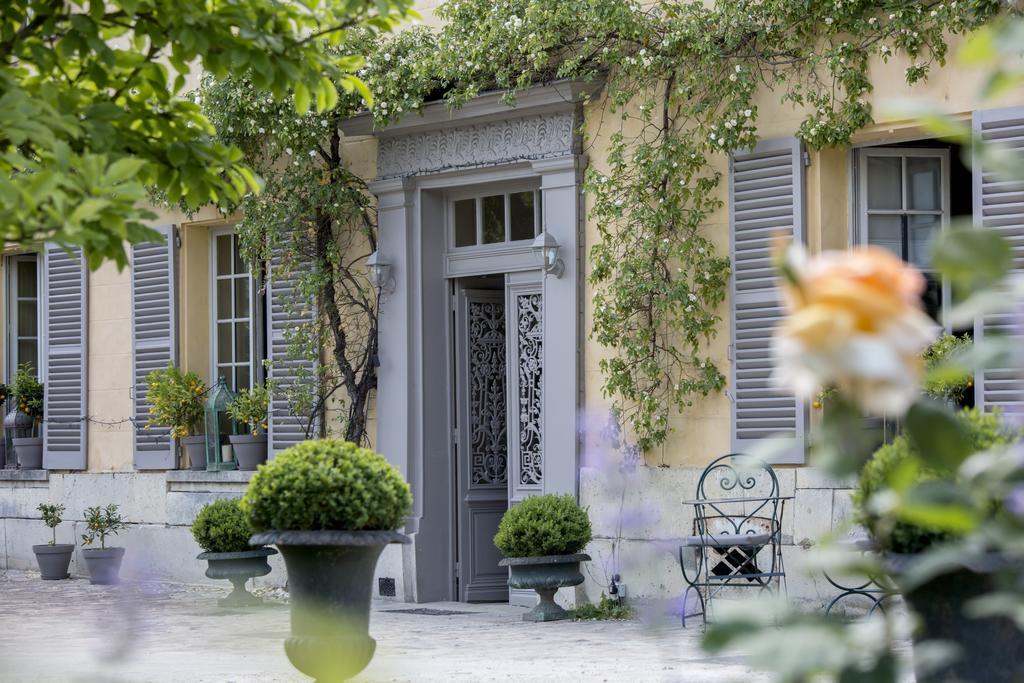 Charmilles Des Cordeliers Couette-café 3*