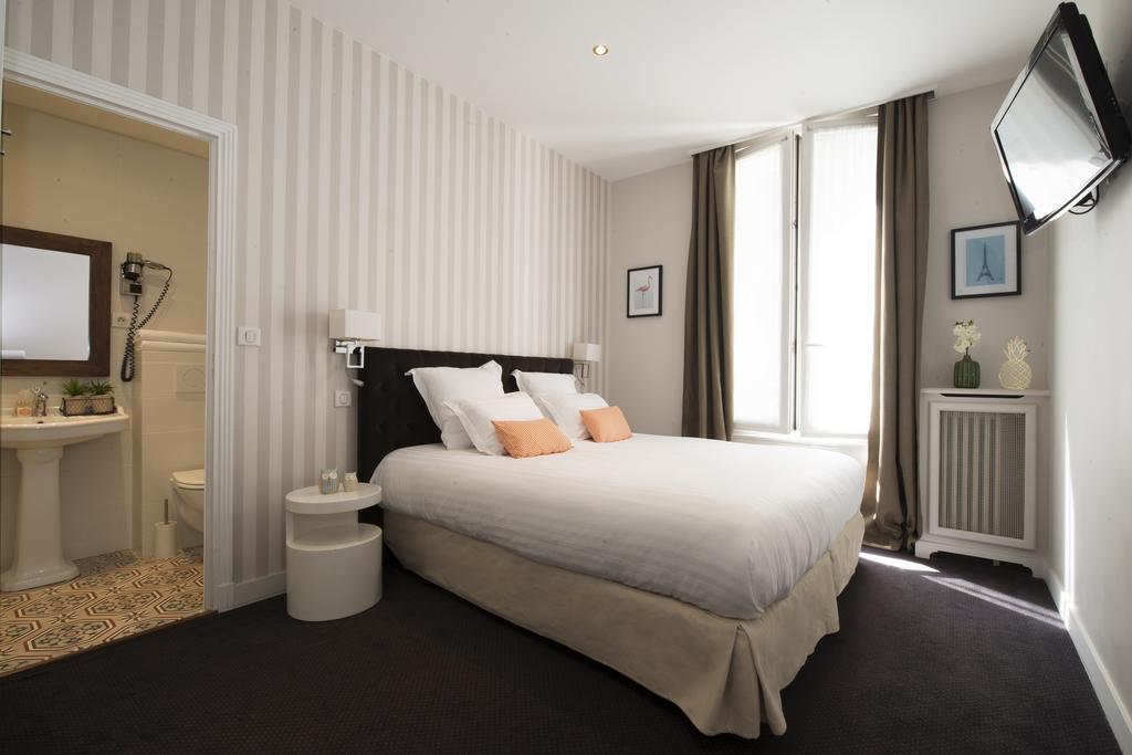Des Batignolles Hotel