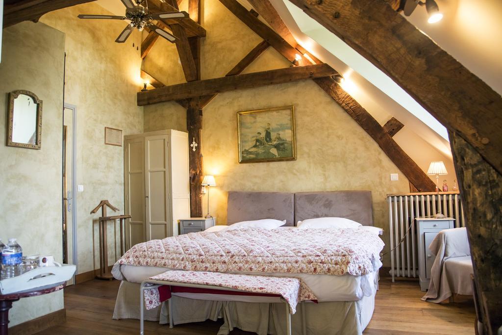 Charmilles Des Cordeliers Couette-café 3*