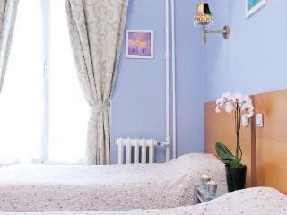 Hotel Maubeuge Gare Du Nord 2*