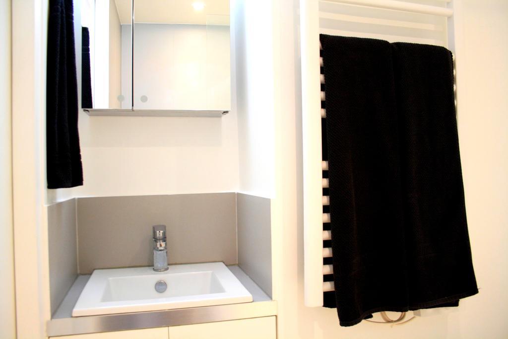 Apartment Rue D'argenteuil Vii - Palais Royal Paris