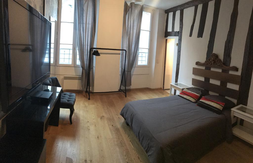 Atypique - Saint-germain Des Prés *