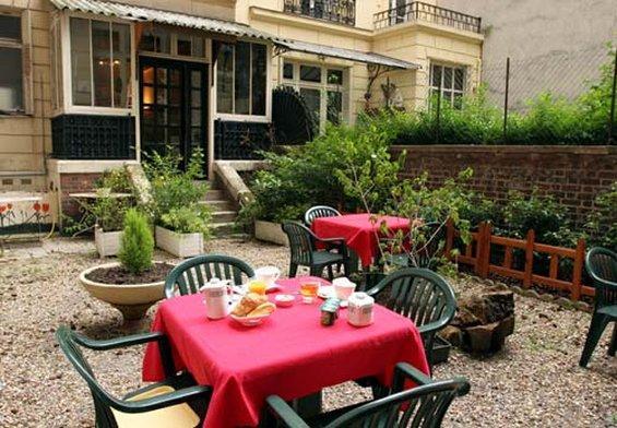 Le Singulier Hotel