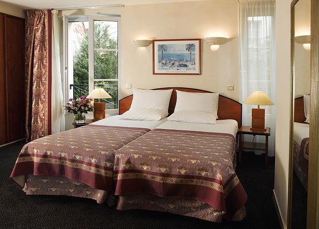 Le Patio Bastille Hotel 3*