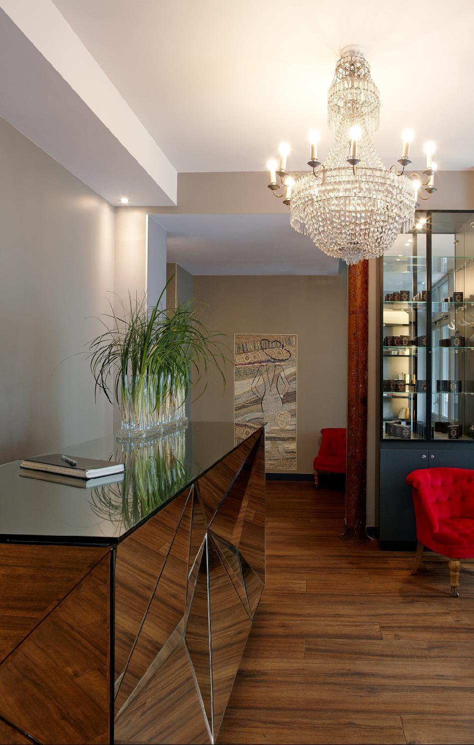 Mademoiselle Hotel 4*