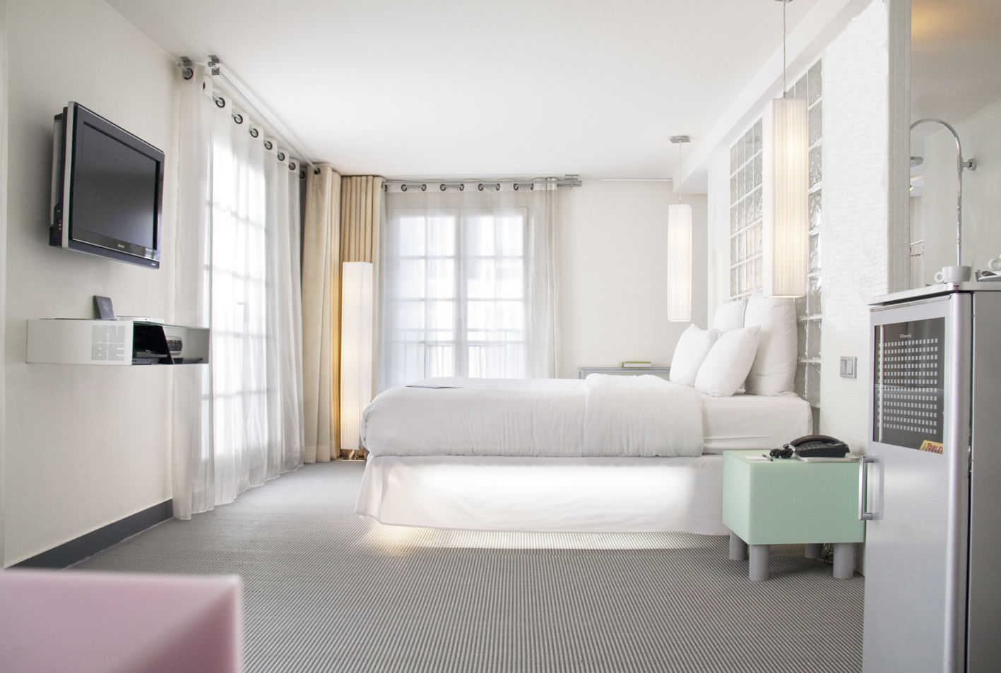 Kube Hotel