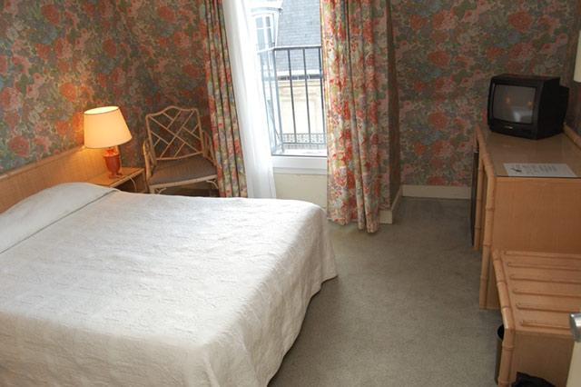 Hotel Sophie Germain 3*
