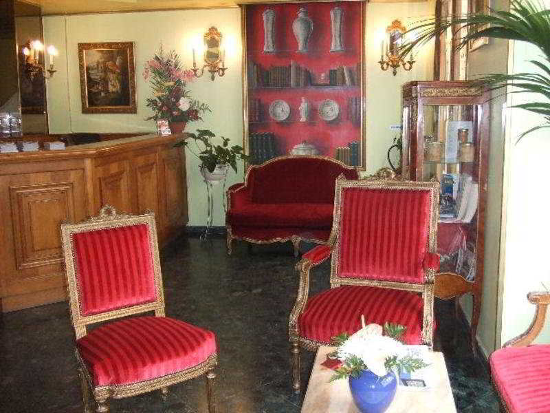 Hotel Maxim Opera
