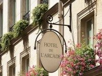 De L'arcade 3*