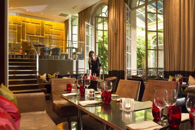 Hotel Pershing Hall