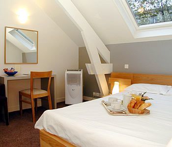 Hotel Du Parc Saint Charles Paris