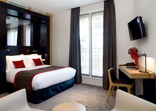 Marceau Champs-elysees
