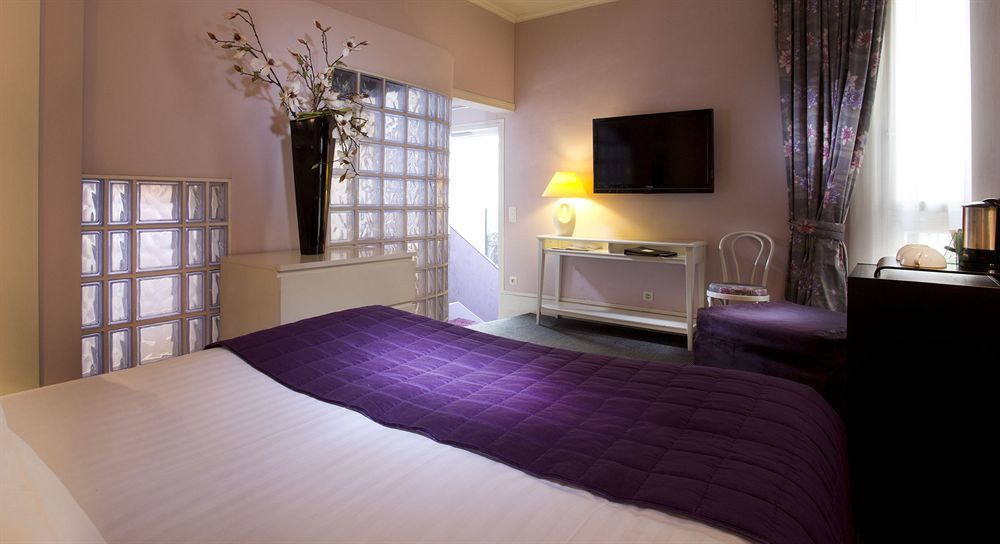 Makom Pereire Hotel
