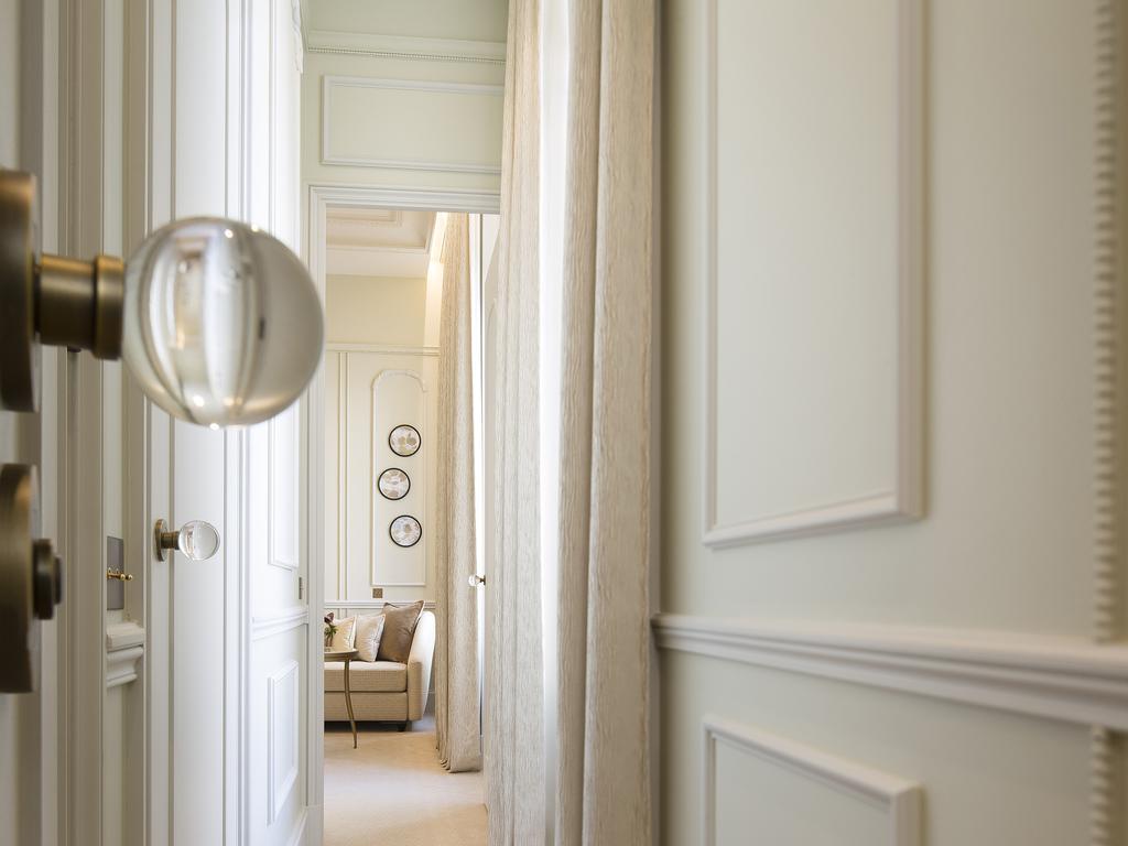 Le Narcisse Blanc Paris