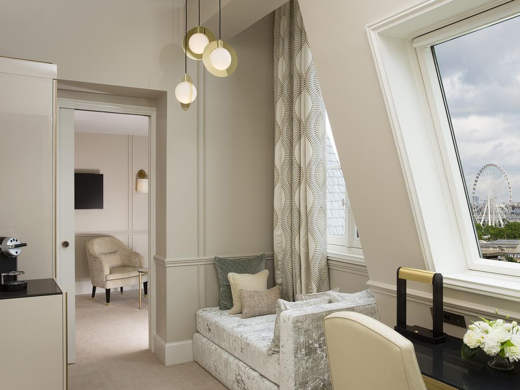 Le Narcisse Blanc Hotel
