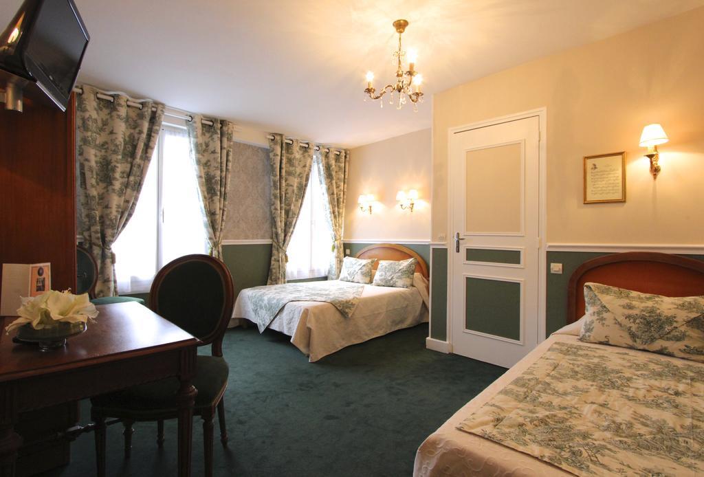 Hotel Chopin 2*